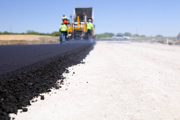 Best Asphalt Driveway Installation  in Williamstown, KY